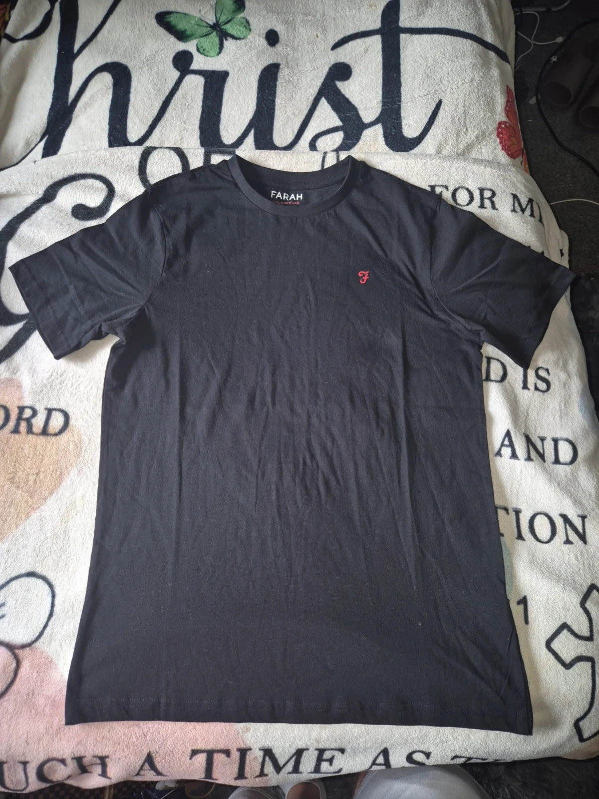 Farah black t-shirt with red logo, size small, casual graphic design.